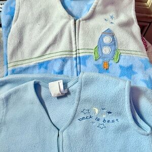 2 Medium Halo blur Sleepsacks stars and Rocketship!